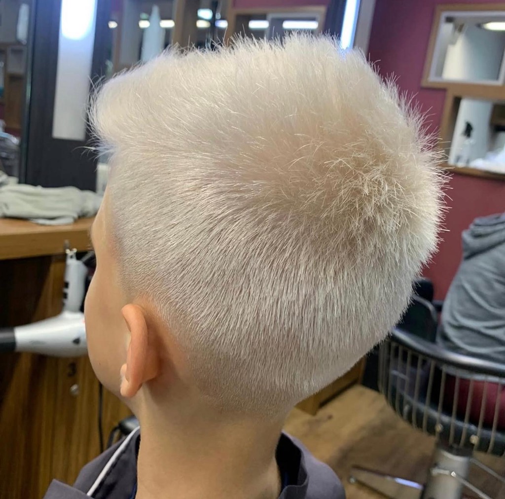 Resultado - Corte e platinado estilizado SOHO Morumbi